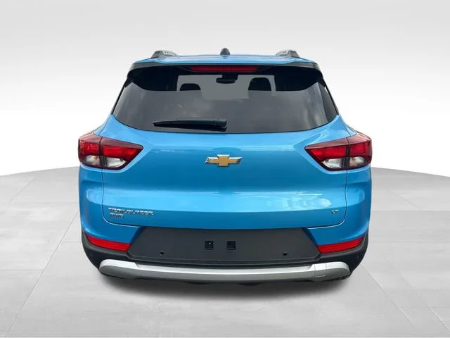New 2026 Marina Blue Metallic Chevrolet LT image 4