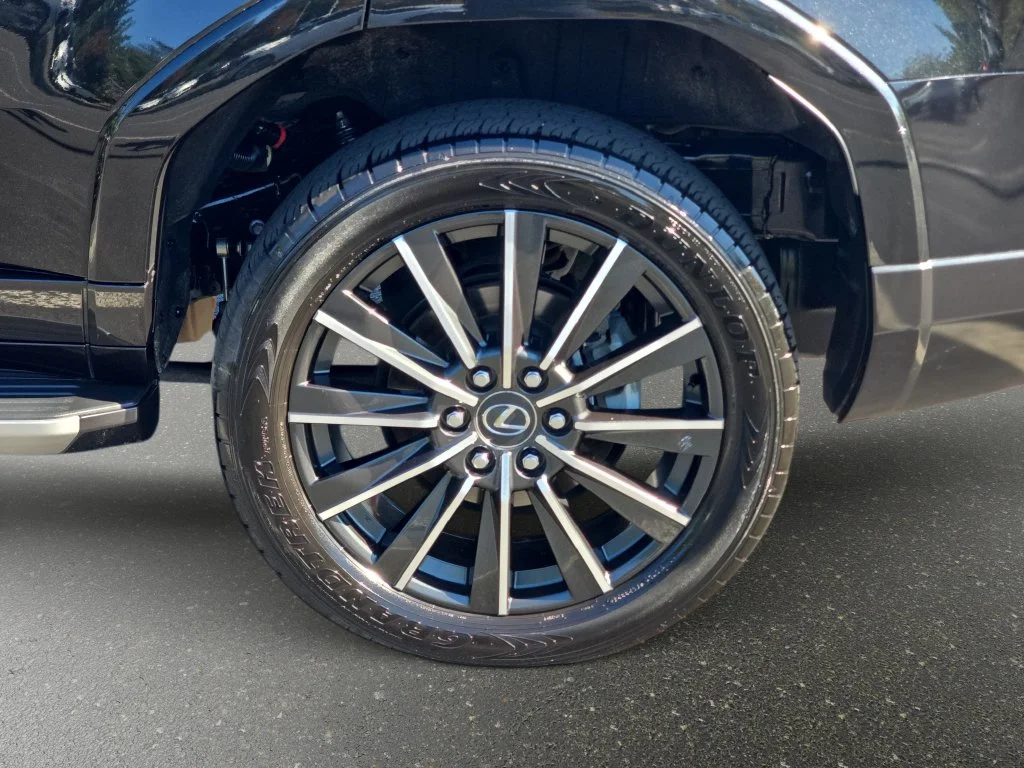 Certified Used 2024 CAVIAR Lexus 550 Luxury image 38