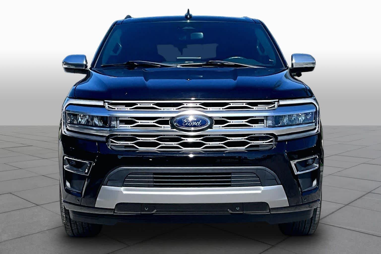 Used 2024 Agate Black Metallic Ford Platinum image 4
