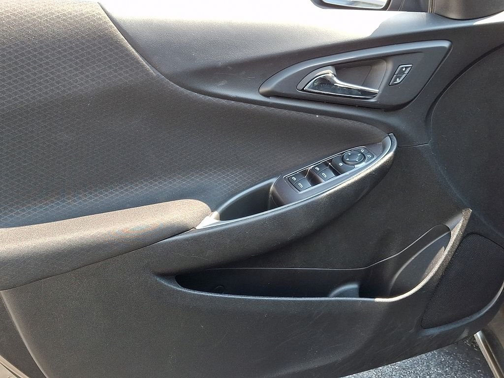 Used 2024 Gray Chevrolet LT image 13