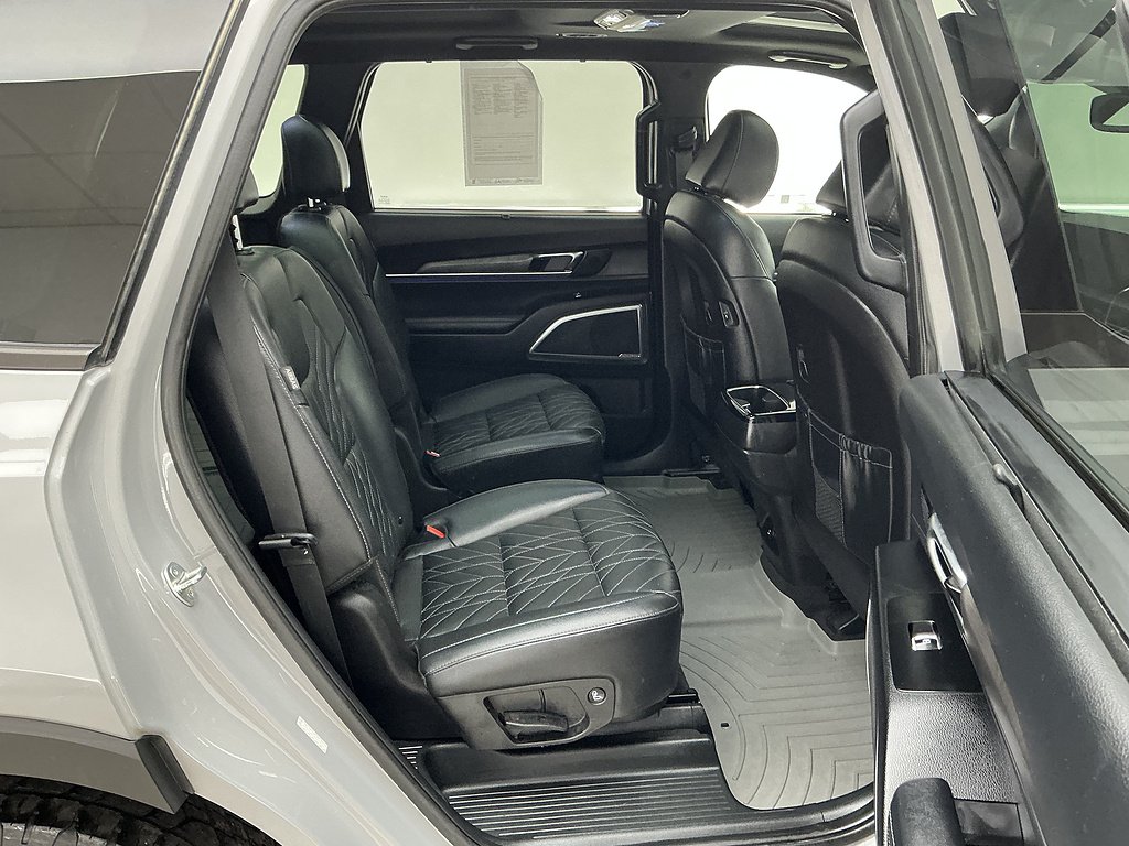 Used 2024 Wolf Gray Kia SX image 22