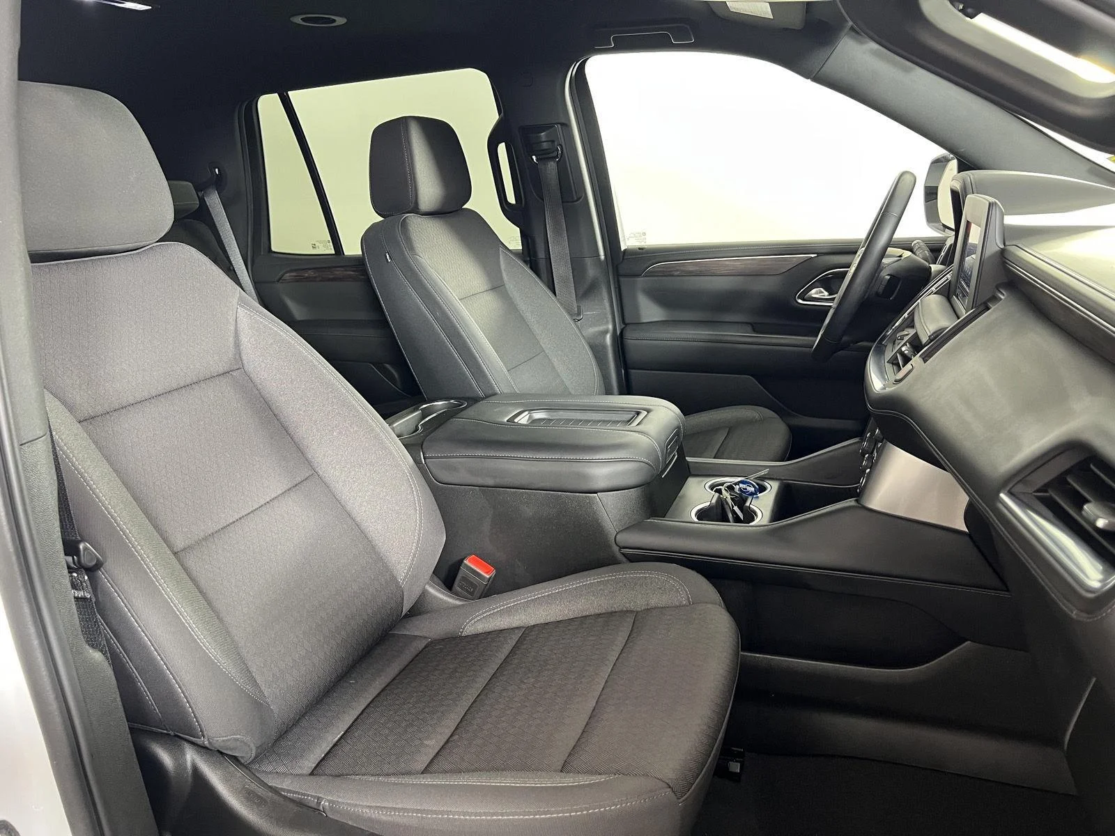 Used 2024 Summit White Chevrolet LS image 23