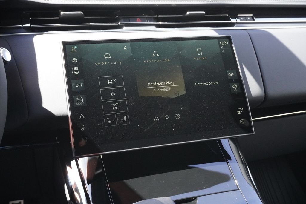 New 2026 Borasco Grey Land Rover Dynamic SE image 15