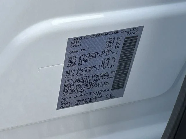 New 2026 2T RAD WHT INFINITI Autograph AWD image 32