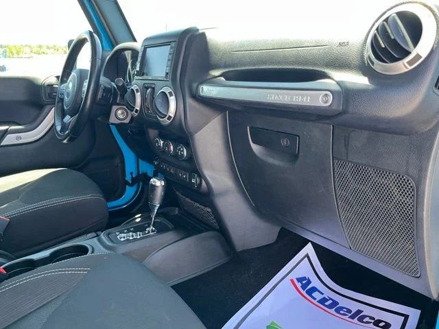 Used 2018 Blue Jeep Unlimited Rubicon image 26