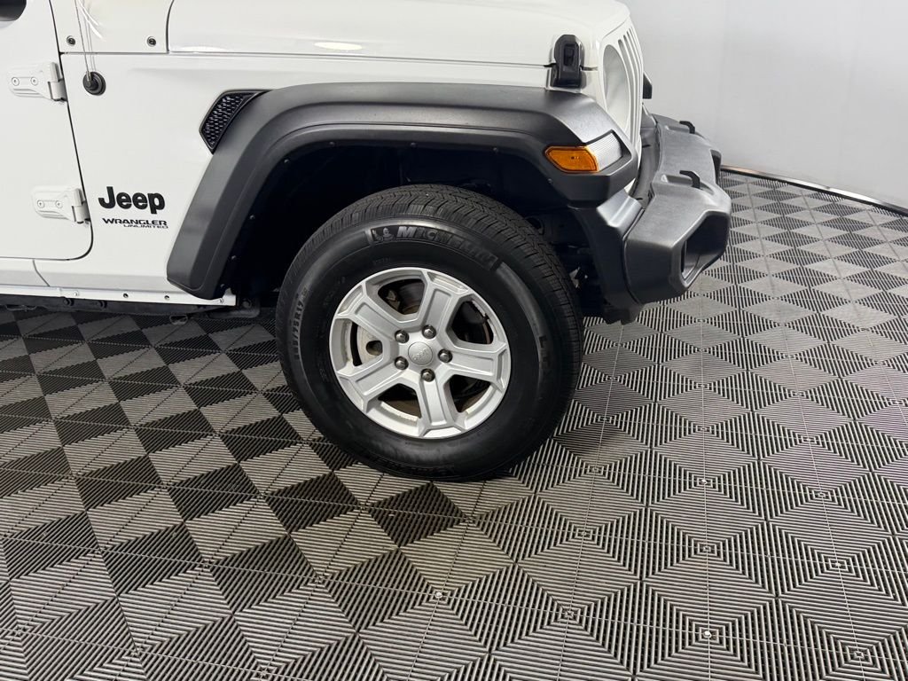Used 2022 White Jeep Unlimited Sport S image 12