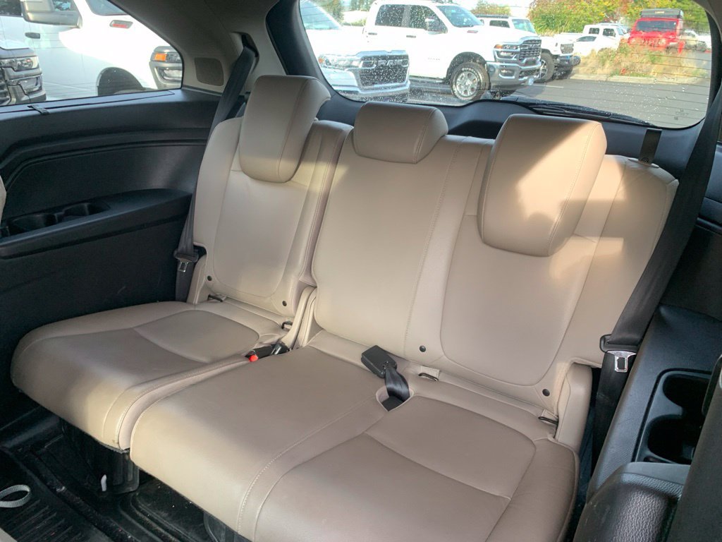Used 2018 White Honda Elite image 27
