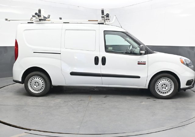 Used 2022 White Ram Base image 9