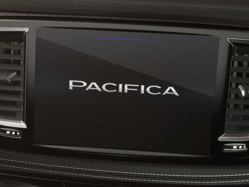 Used 2026 White Chrysler Limited image 18