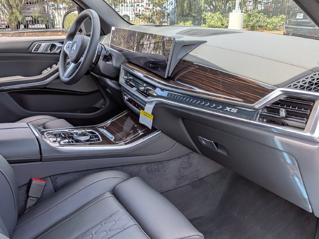 Used 2026 Gray BMW xDrive50e image 9