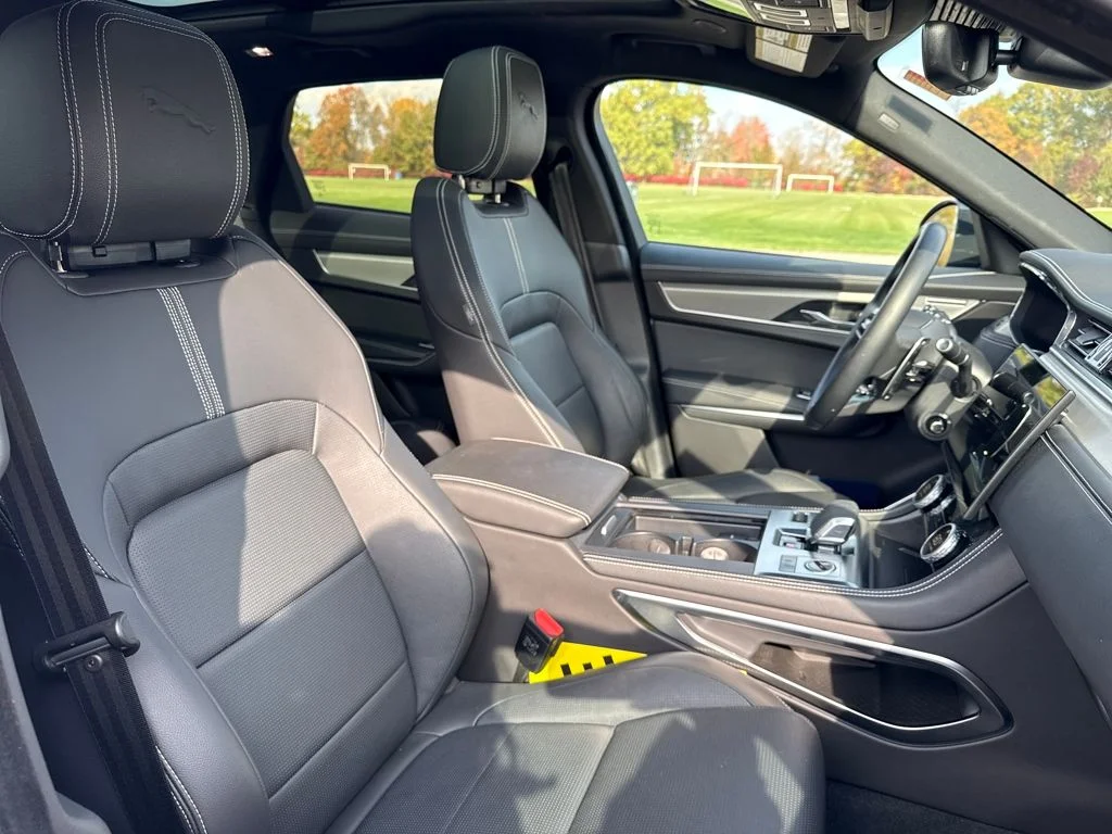 2026 Jaguar F-Pace R-Dynamic S - Photo 17
