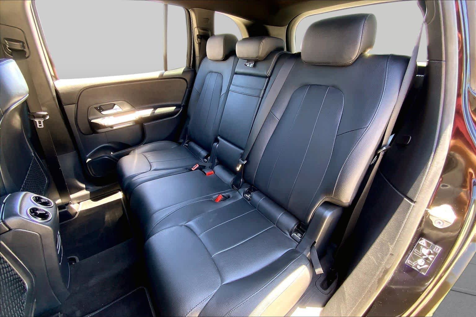 Used 2023 Night Black Mercedes-Benz GLB 250 image 20