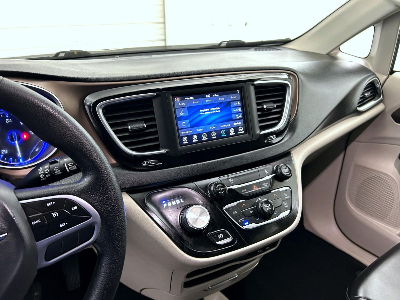 Used 2020 Silver Chrysler LXI image 12
