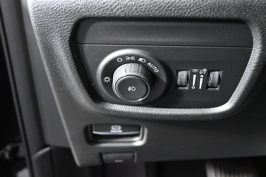Used 2023 Black Jeep Limited image 24