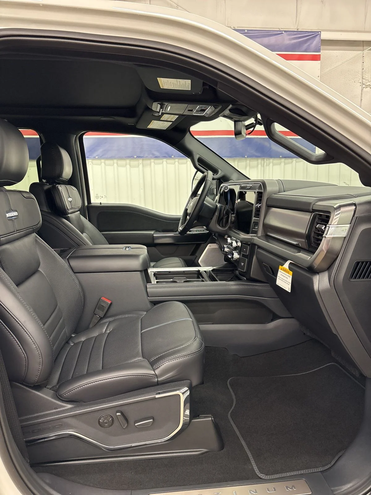 New 2026 Star White Metallic Tri-Coat Ford F-250® Platinum® image 19
