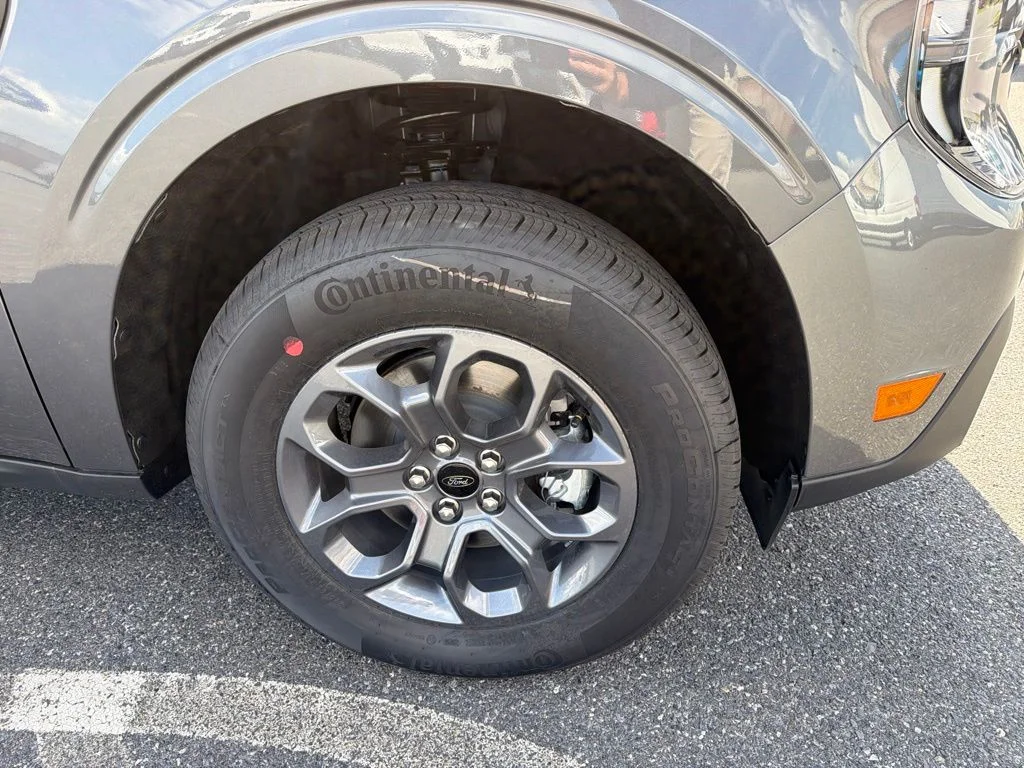 New 2026 Carbonized Gray Metallic Ford XLT image 4