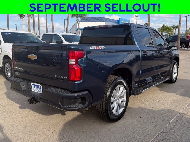 Used 2022 NORTHSKY BLUE METALLIC Chevrolet Custom image 4