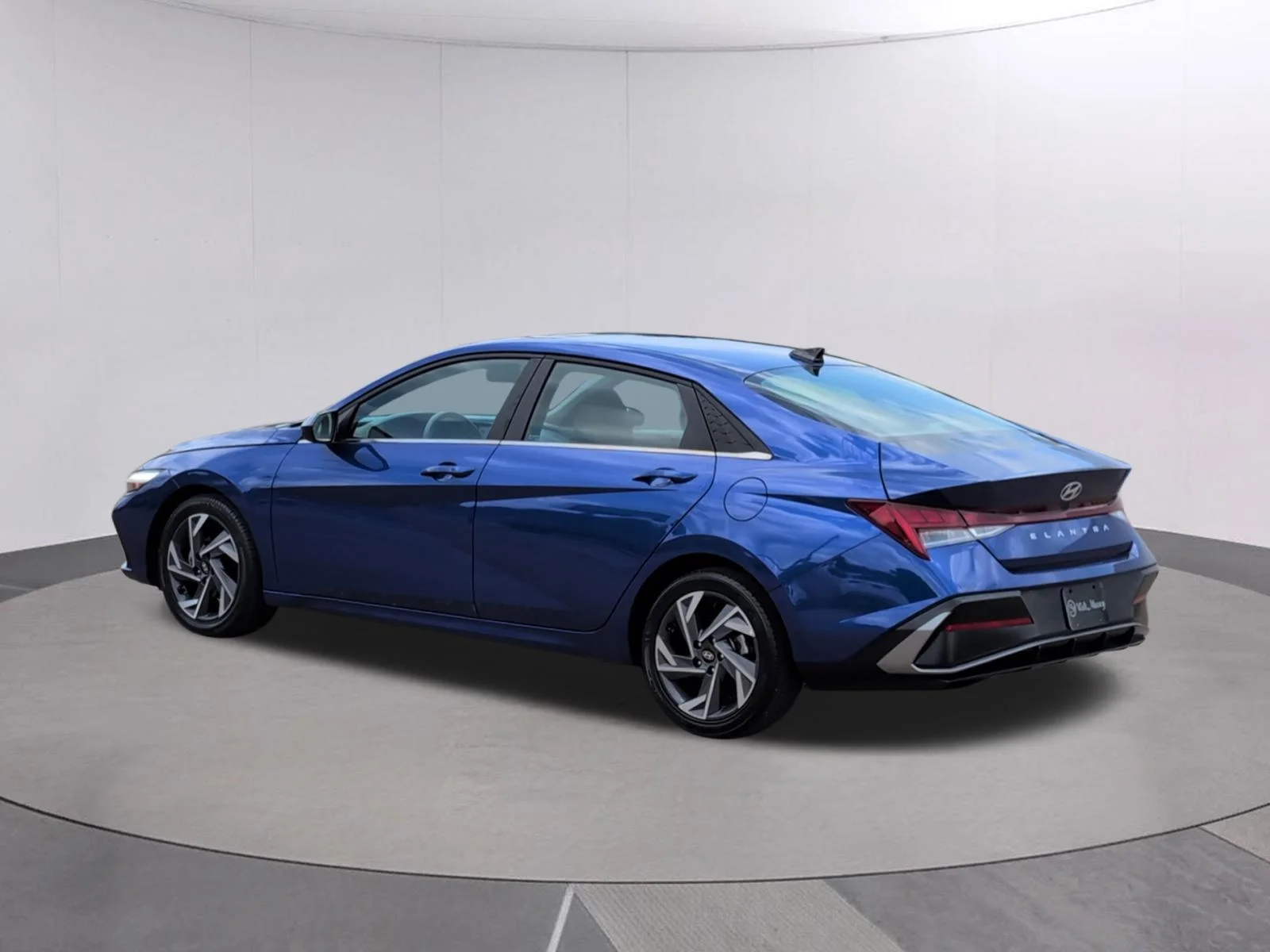 Used 2025 Intense Blue Hyundai SEL Convenience image 3