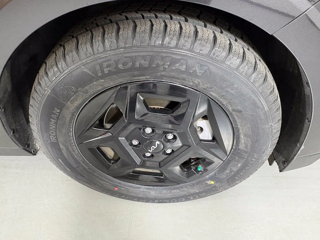 Used 2025 Gray Kia LXS image 11