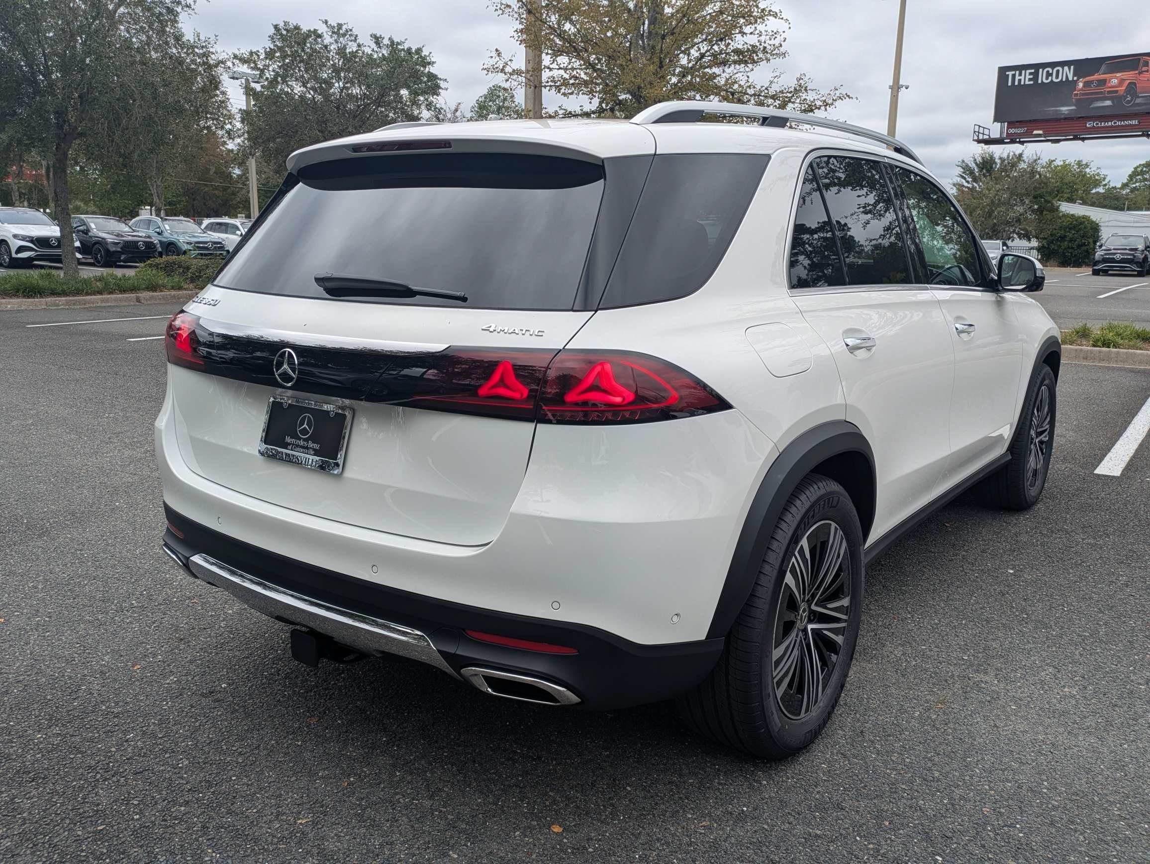 New 2027 Polar White Mercedes-Benz GLE 350 image 3
