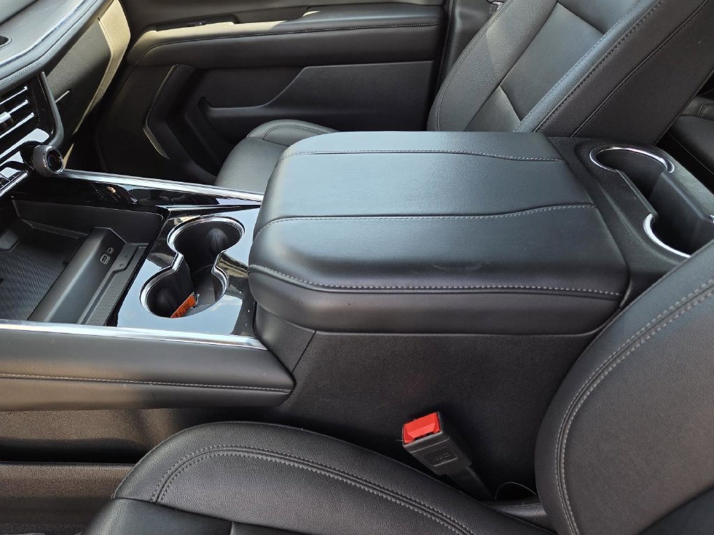 Used 2025 Black Chevrolet Z71 image 29