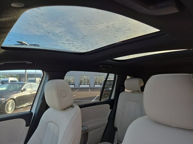 New 2026 Polar White Mercedes-Benz GLB250 image 26
