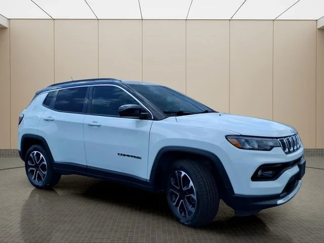 Used 2024 White Jeep Limited image 5