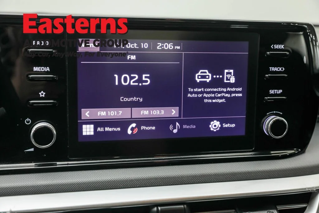 Used 2023 Black Kia LXS image 19