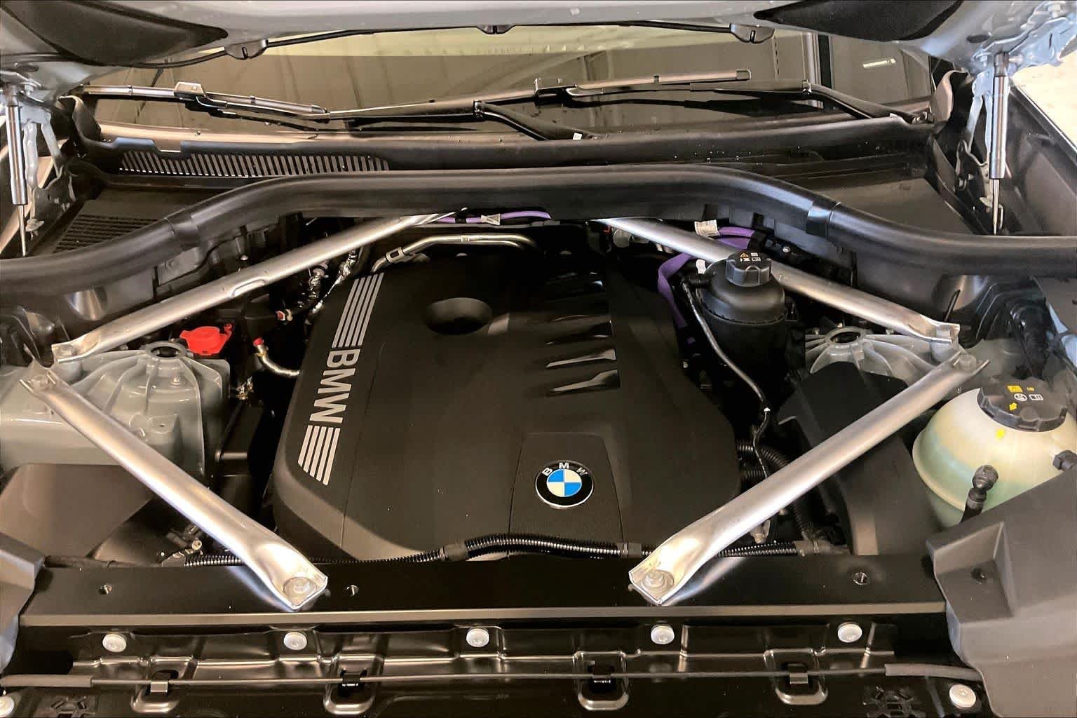 New 2026 Brooklyn Grey Metallic BMW sDrive40i image 16