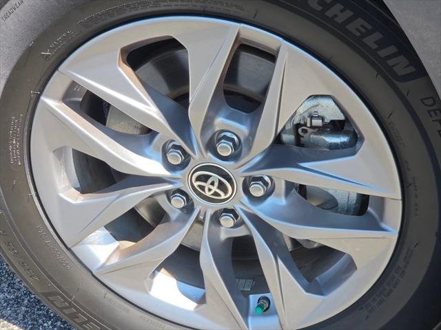 Certified Used 2025 MAGNETIC GRAY MET. Toyota  image 16