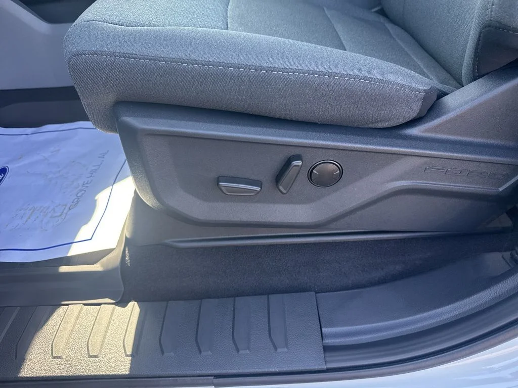 New 2026 Avalanche Ford XLT image 33