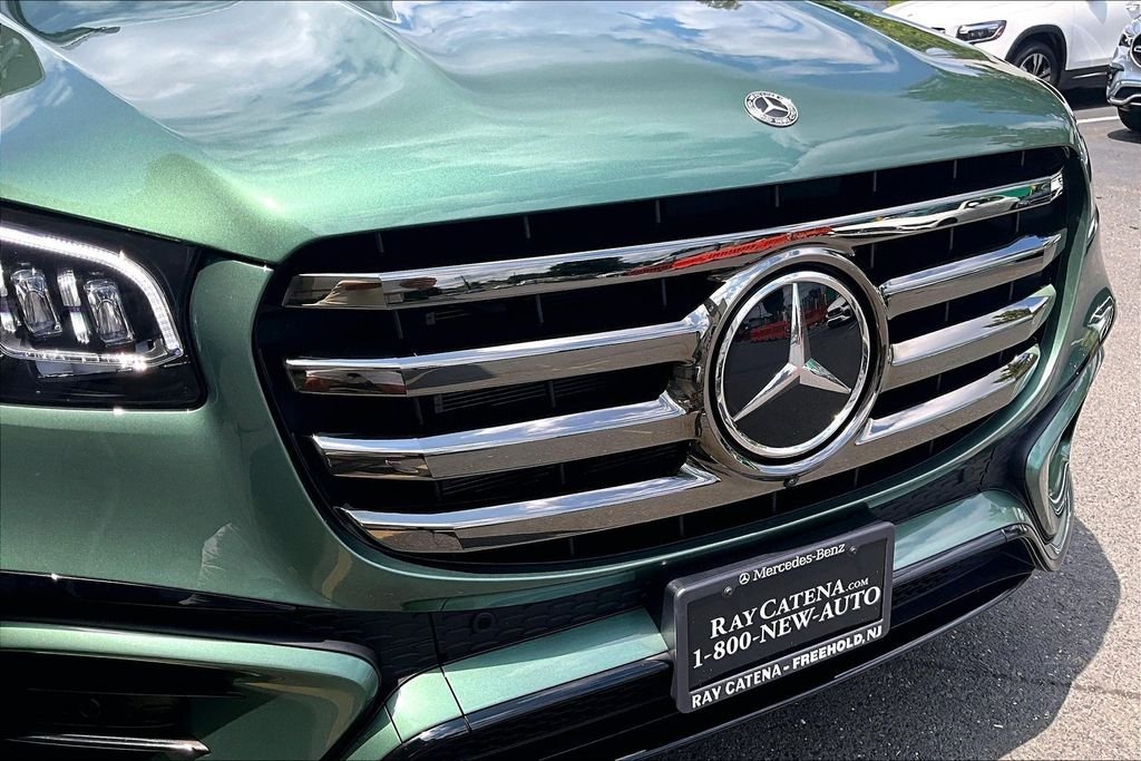Certified Used 2026 Green Mercedes-Benz GLS 580 image 30