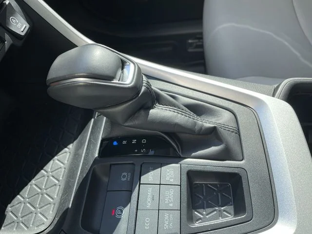 Used 2024 Silver Toyota XLE Premium image 19