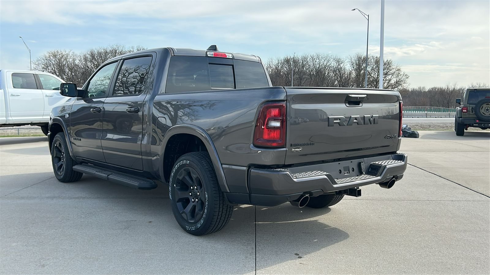 New 2026 Granite Crystal Metallic Clear-Coat Exterior Paint RAM Big Horn/Lone Star image 5