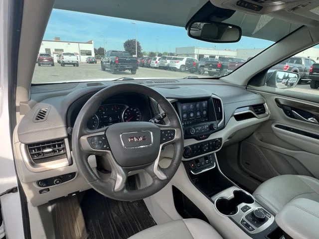 Used 2018 White GMC Denali image 10