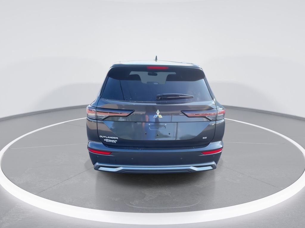 2025 Mitsubishi Outlander SE - Photo 7