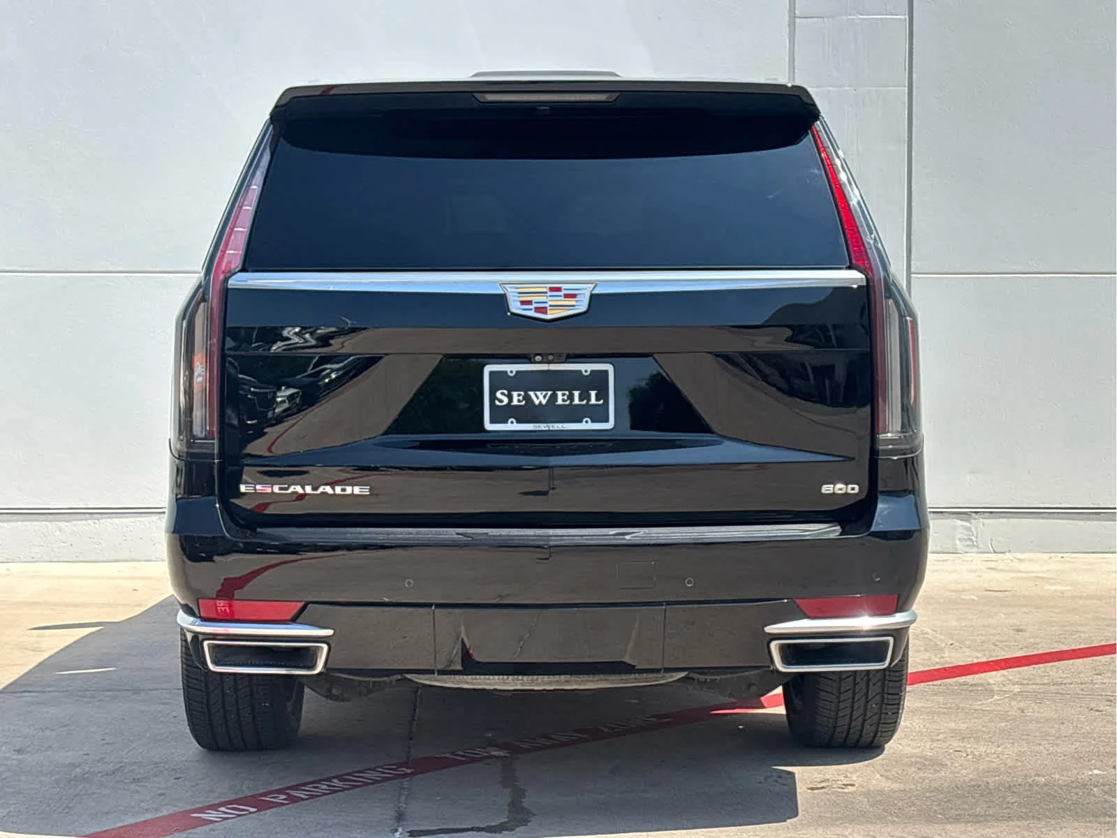 Used 2022 Black Raven Cadillac Premium Luxury image 5