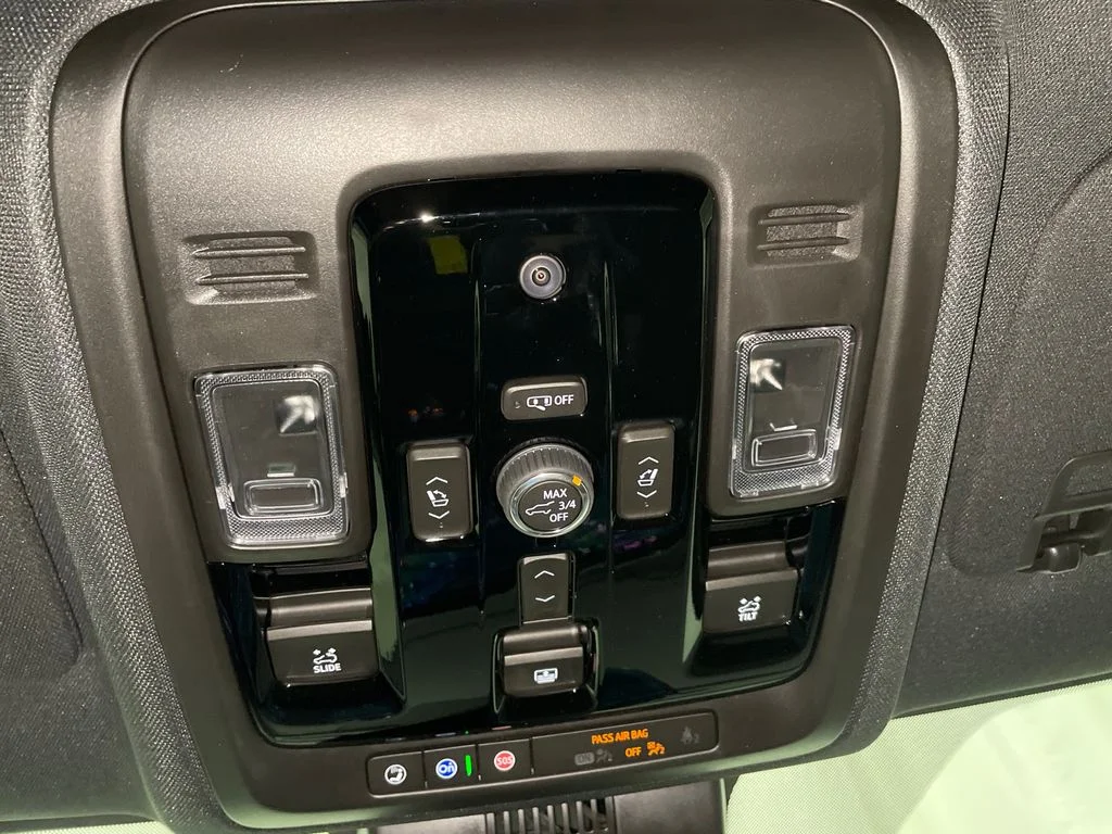 2026 Chevrolet Suburban High Country - Photo 23