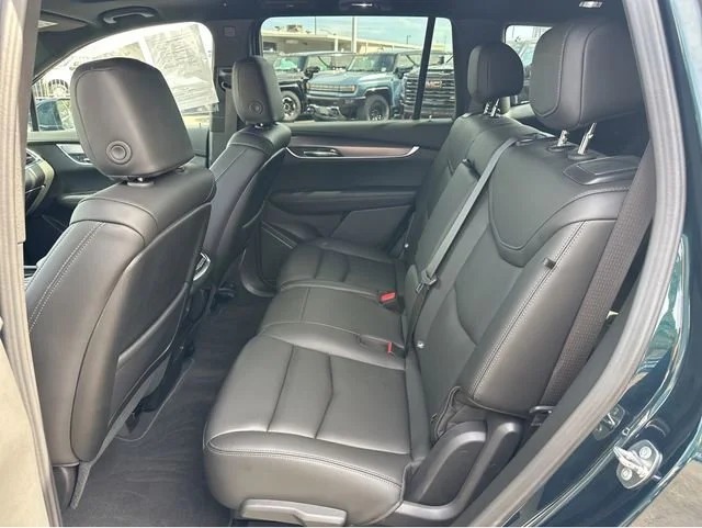 2024 Cadillac XT6 Luxury - Photo 18