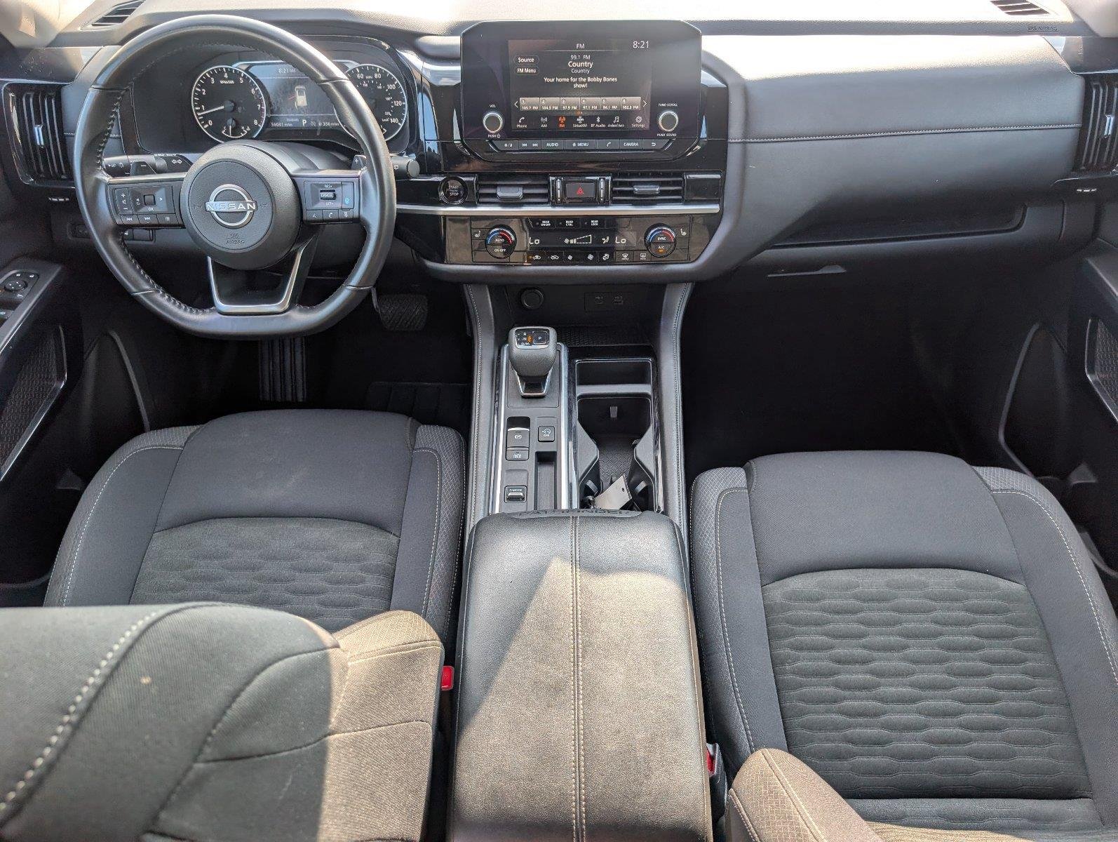 Used 2025 Super Black Nissan SV image 32