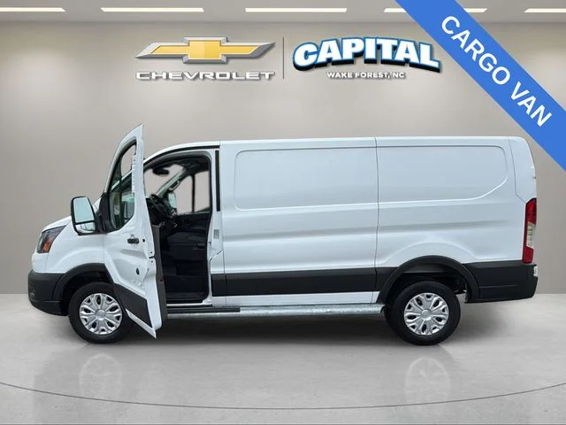 Used 2025 White Ford Base image 3