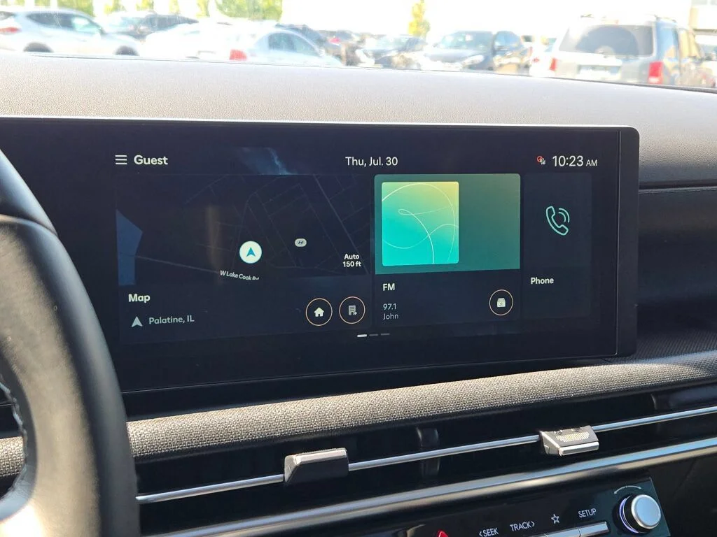 Used 2025 Red Hyundai SEL Convenience image 29