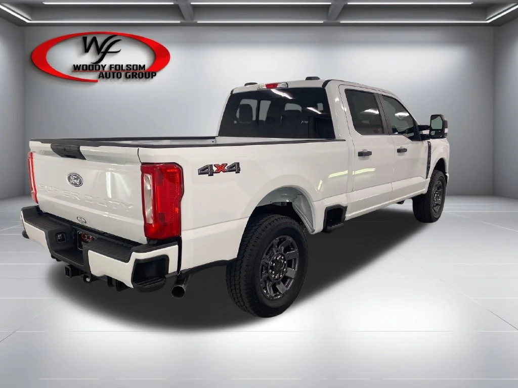 New 2027 White Ford XL image 7