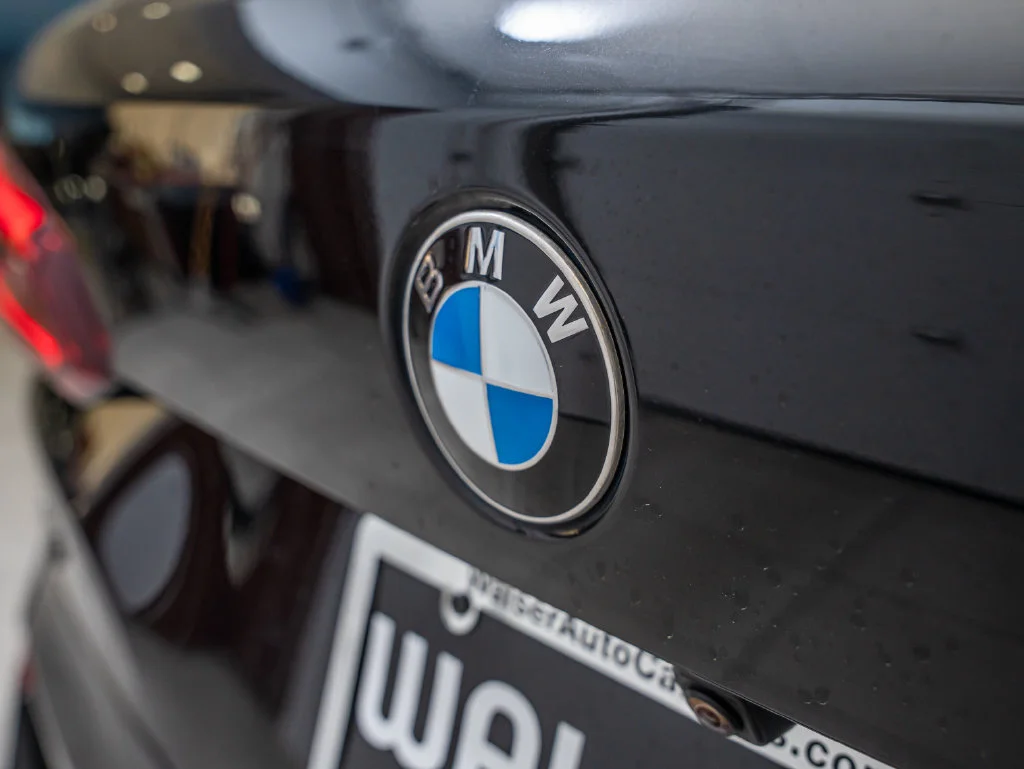 Used 2020 Black Sapphire Metallic BMW M50i image 18