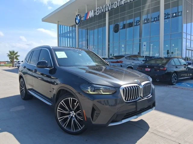 2022 BMW X3 sDrive30i's photo