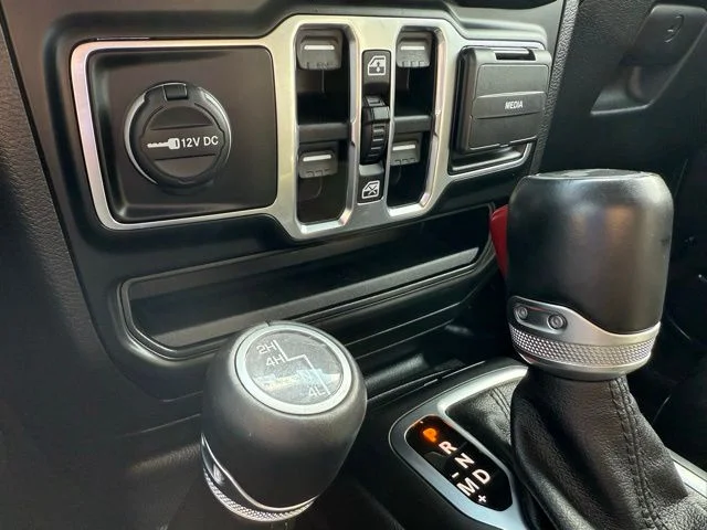 2021 Jeep Wrangler Unlimited Sahara Altitude - Photo 24