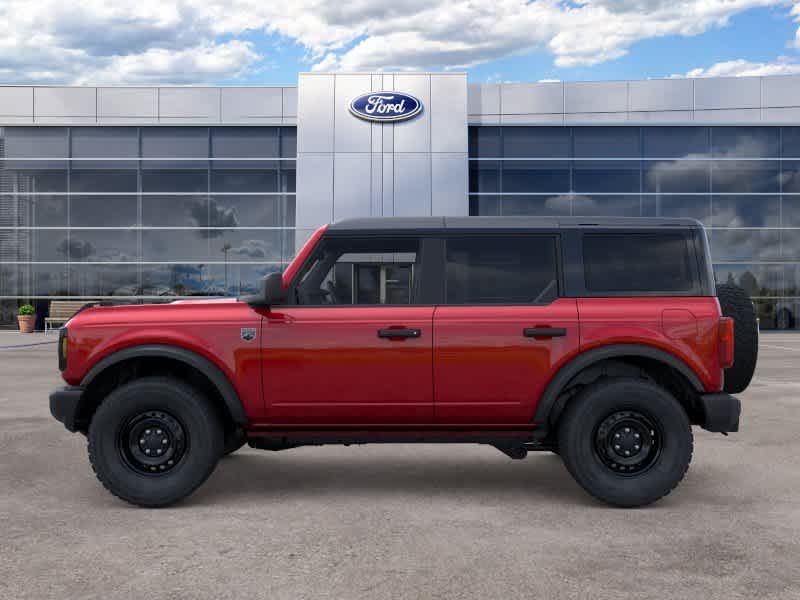 Nova imagem do Ford Big Bend® 2026 em Vermelho Rubi Metálico com Verniz Transparente 3