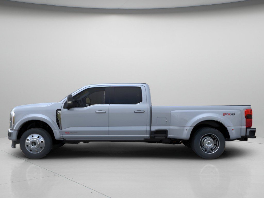 New 2026 Glacier Gray Metallic Tri-Coat Ford LARIAT image 3