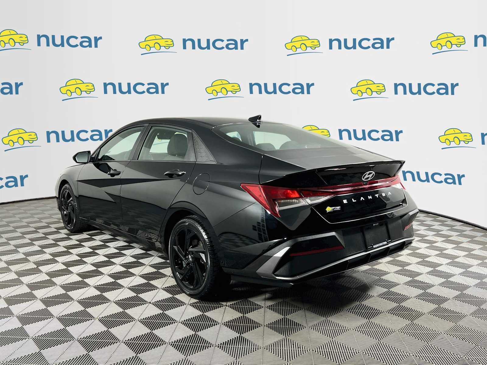 Used 2026 Abyss Black Hyundai SEL Sport image 5