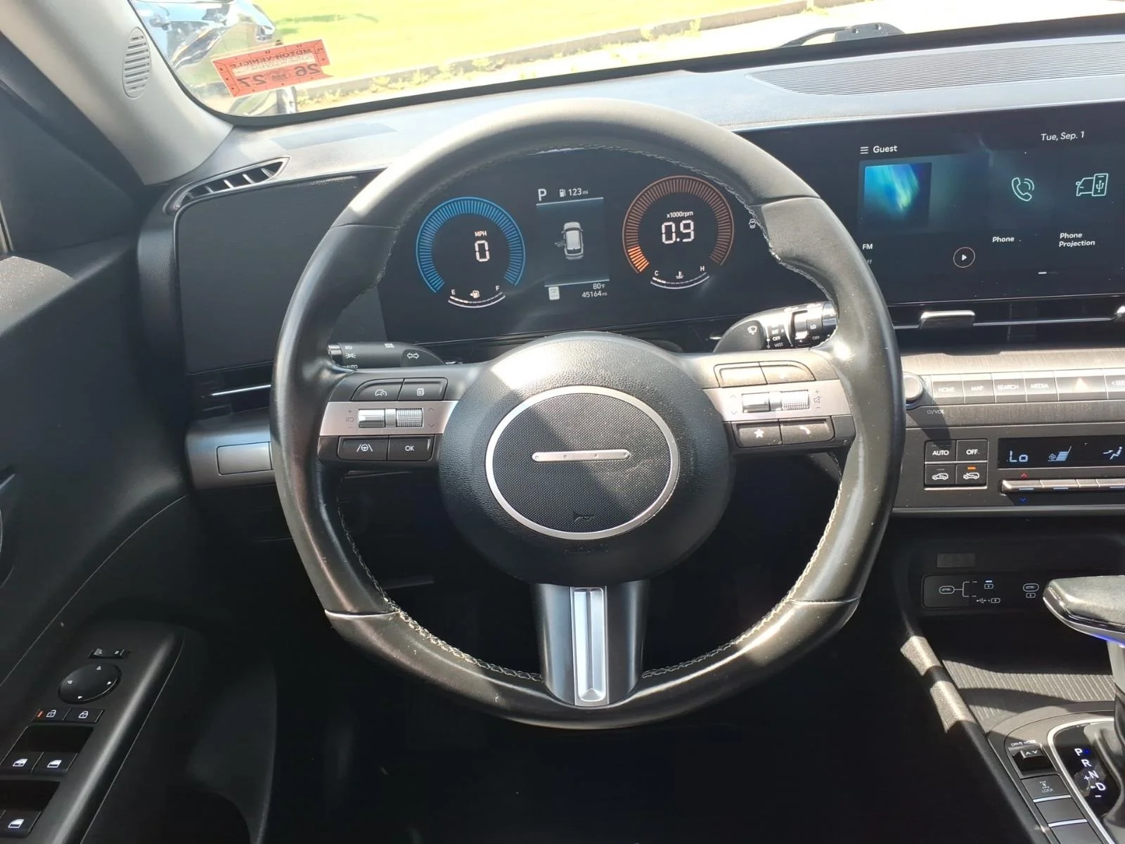 Used 2025 Gray Pearl Hyundai SEL image 18